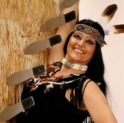 KnifeThrowing